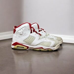 Jordan 6 Retro Alternate (GS) Size 5Y | Excellent Condition | Original Box